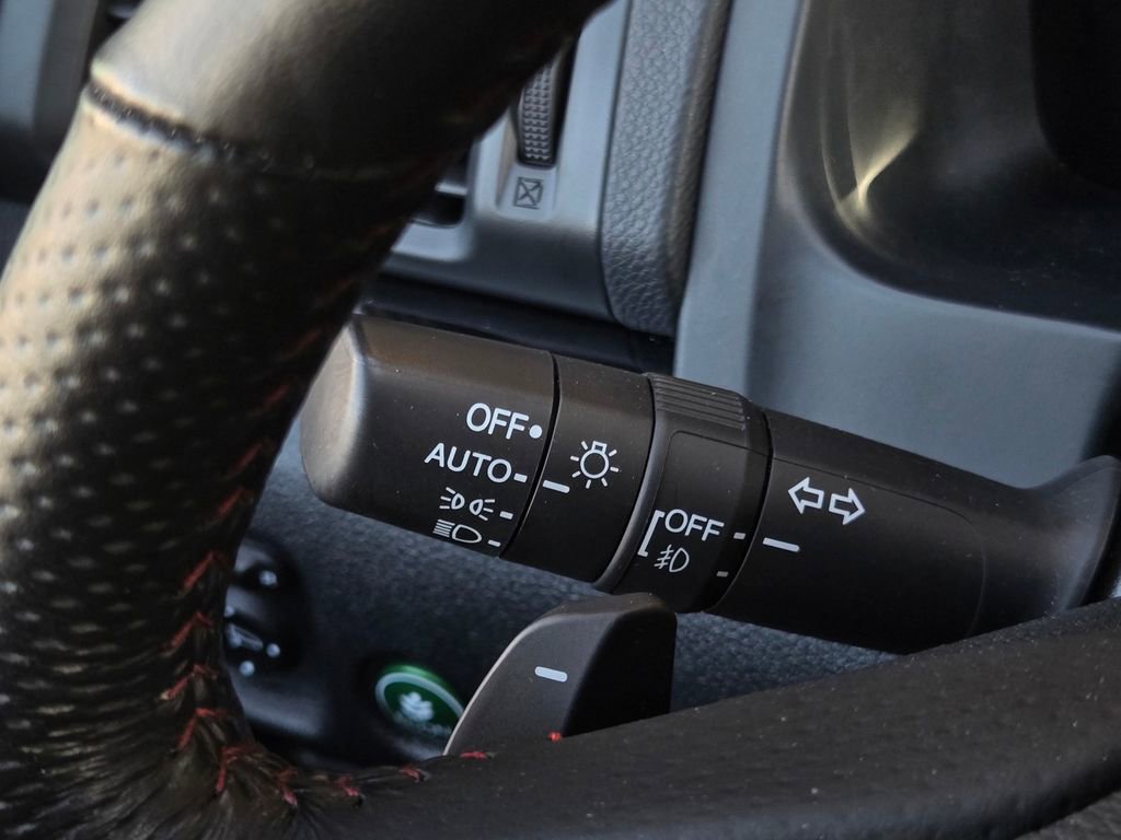 Used 2025 Honda Ridgeline Black Edition image 32