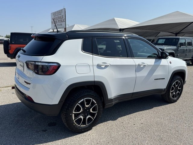 Certified 2024 Jeep Compass Trailhawk image 6