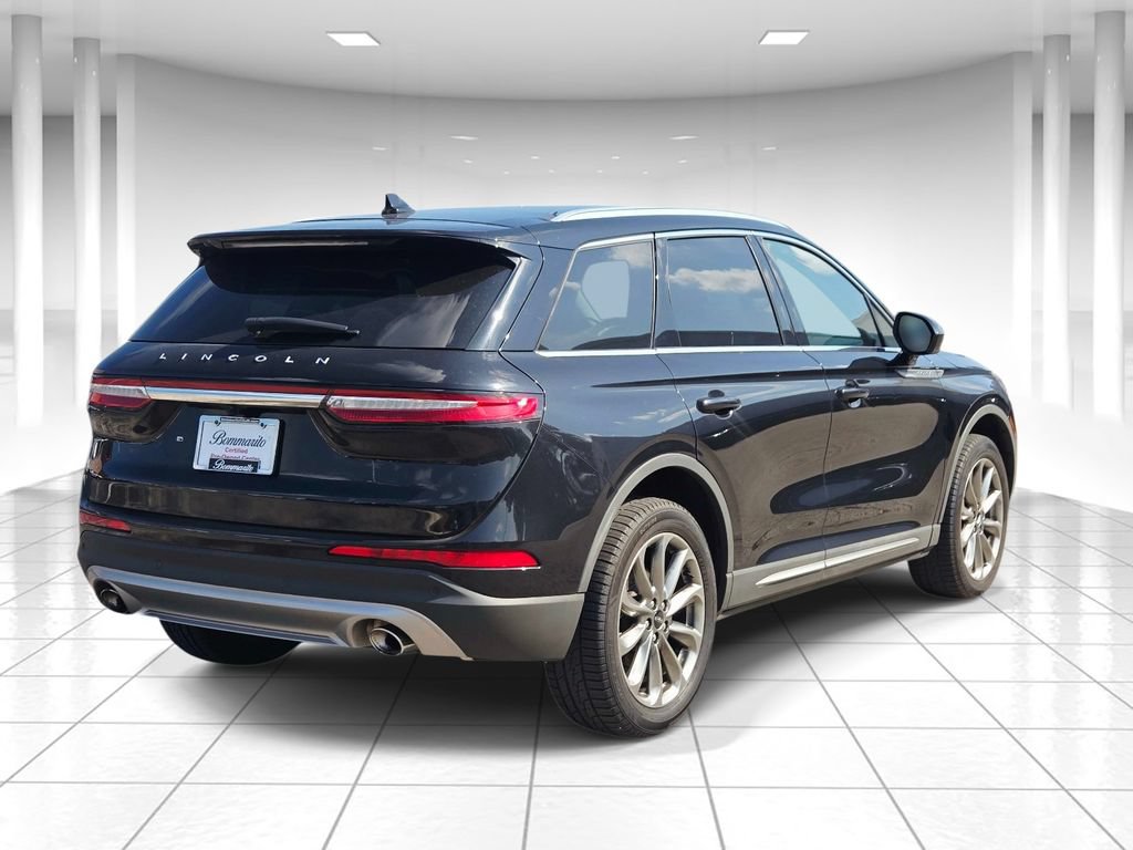 Used 2020 Lincoln Corsair AWD w/ Premium Package image 3