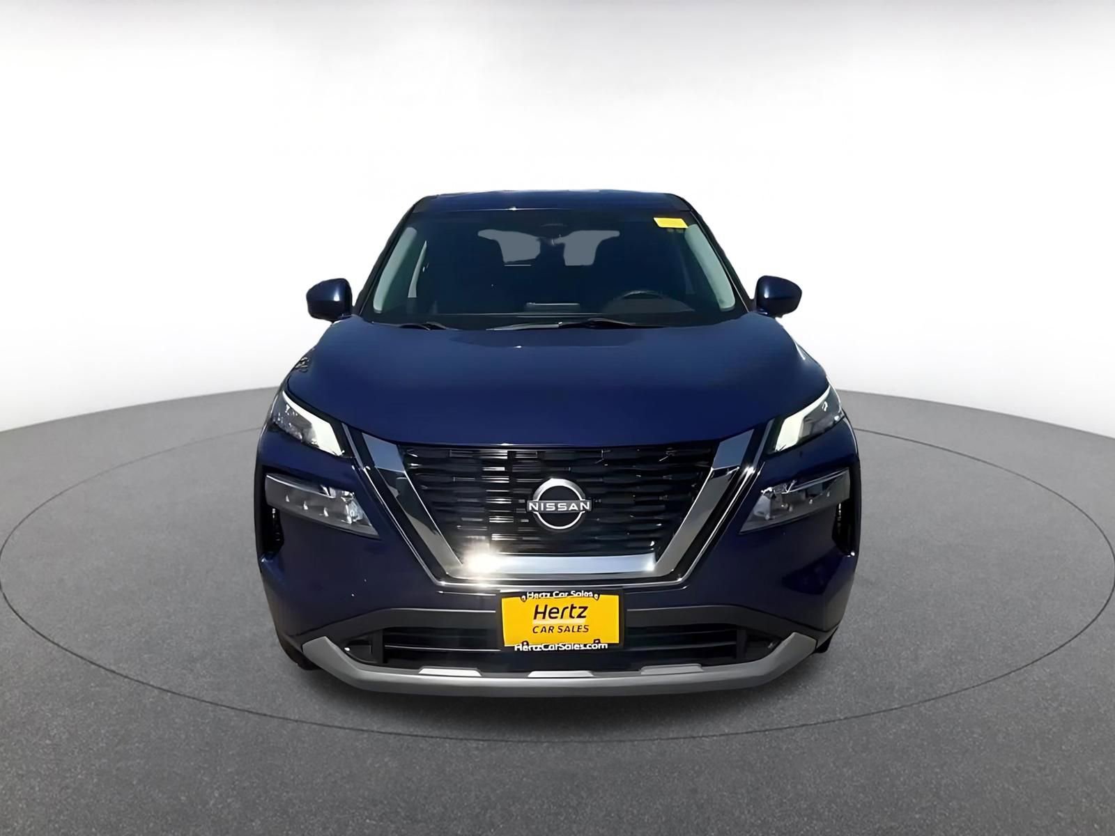 Used 2023 Nissan Rogue SV FWD image 4