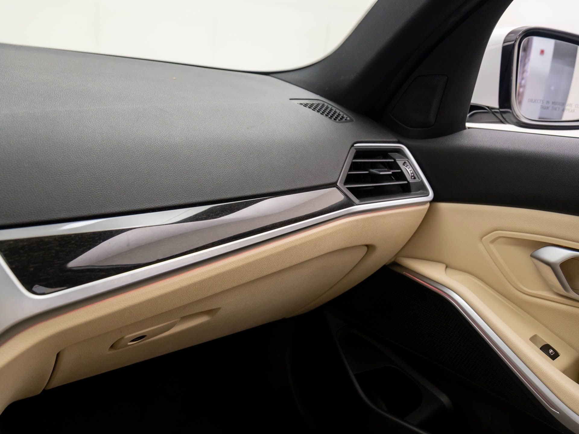 Used 2019 BMW 330i xDrive Sedan w/ Convenience Package image 28