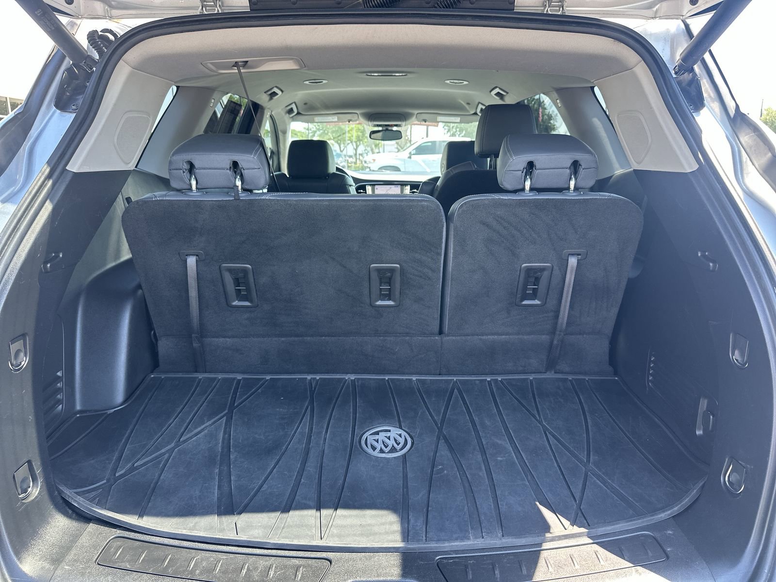 Used 2020 Buick Enclave Essence w/ Sport Touring Edition FWD image 33