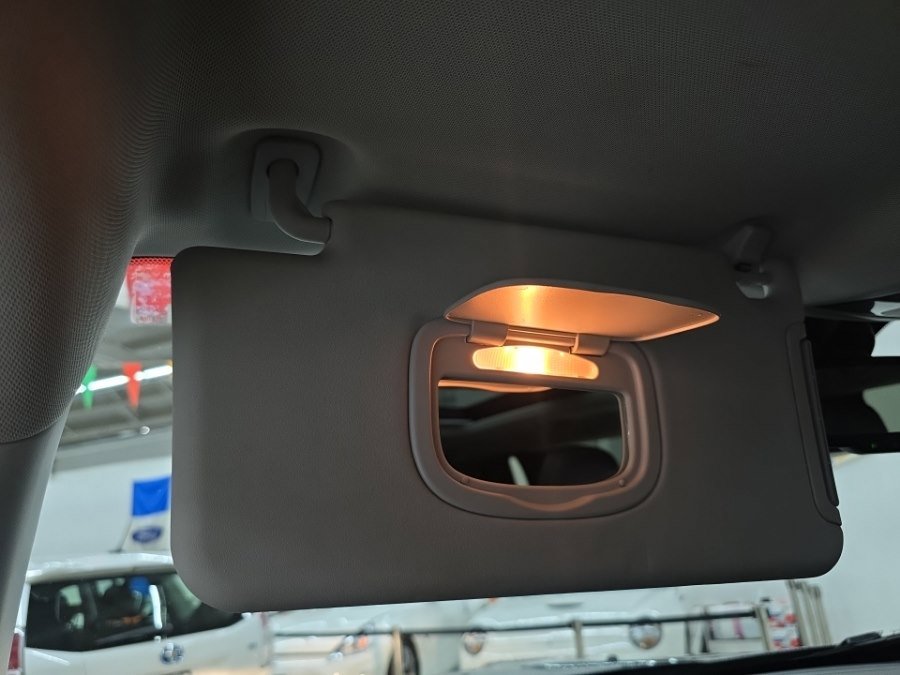 Used 2021 Jeep Renegade Limited w/ Sun & Sound Group image 31