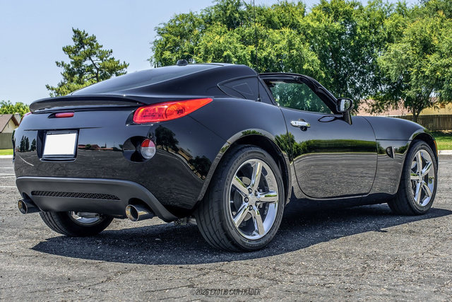 Used 2009 Pontiac Solstice GXP w/ Premium Package RWD image 8