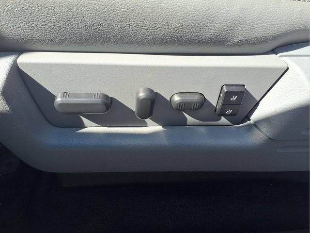 Used 2014 Ford F150 Lariat w/ Equipment Group 502A Luxury AWD/4WD image 20