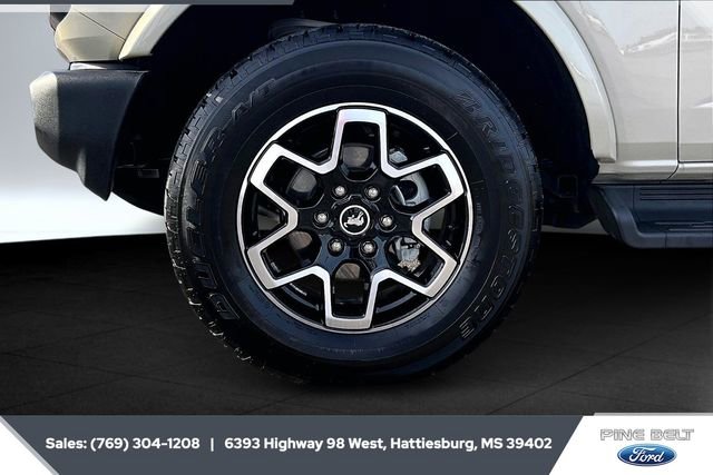 Used 2025 Ford Bronco Outer Banks image 7