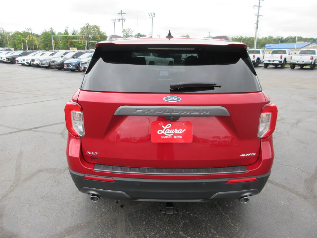 Used 2021 Ford Explorer XLT w/ Equipment Group 202A AWD/4WD image 6