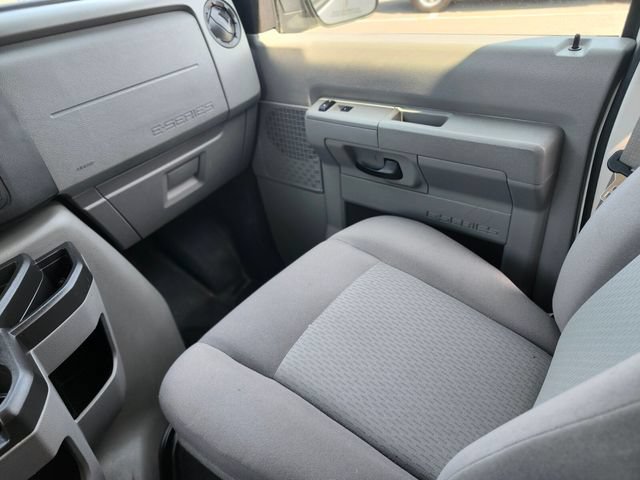Used 2012 Ford E-350 and Econoline 350 XLT RWD image 15