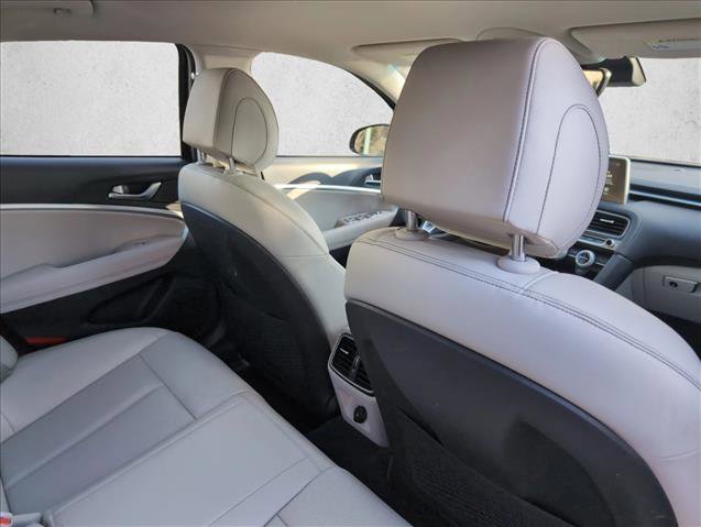 Used 2020 Genesis G70 2.0T image 21