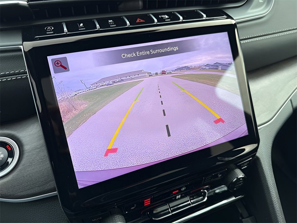 New 2025 Jeep Grand Cherokee Limited image 25