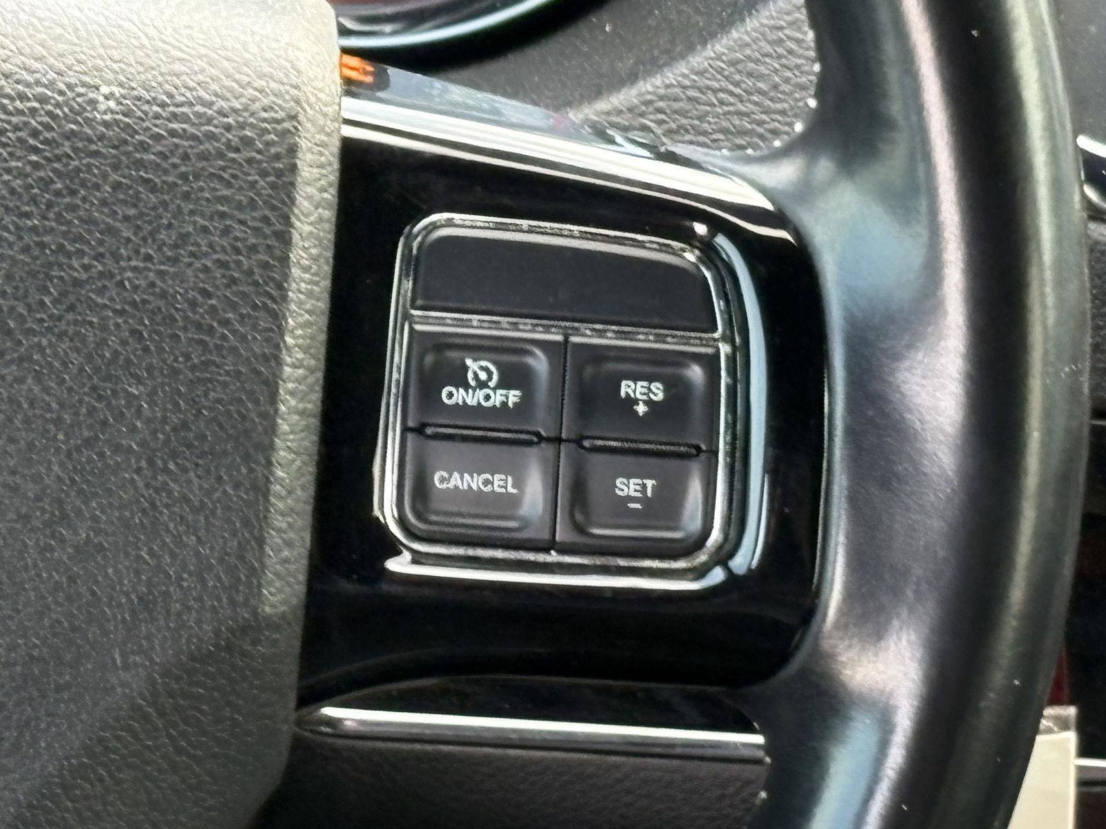 Used 2020 Dodge Grand Caravan SXT image 10