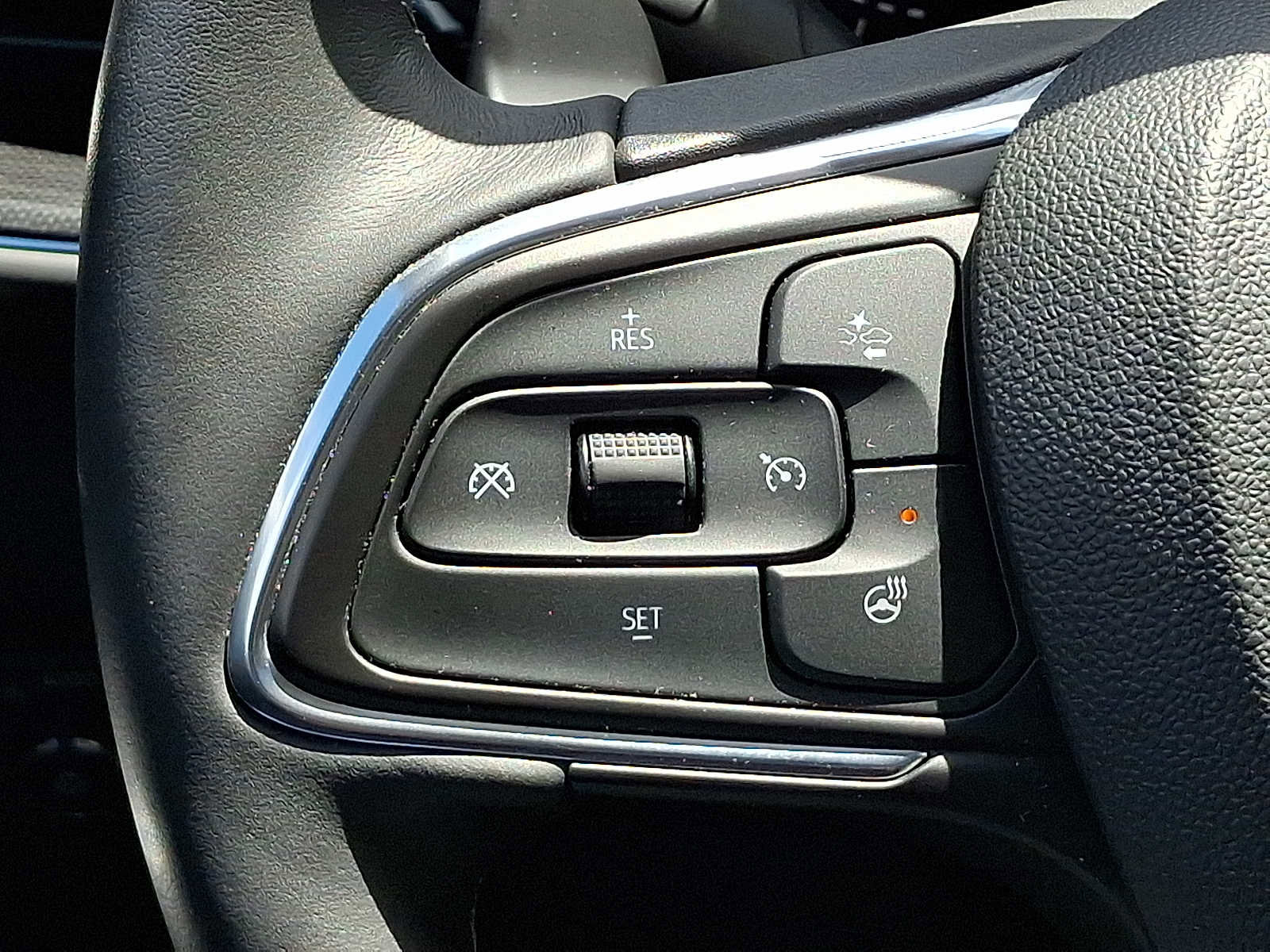 Used 2022 Buick Envision Preferred AWD/4WD image 23