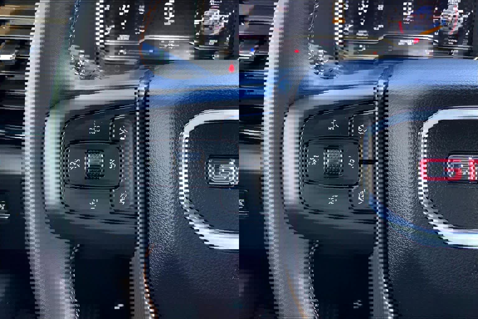 Used 2025 GMC Sierra 2500 AT4 w/ AT4 Premium Plus Package image 24