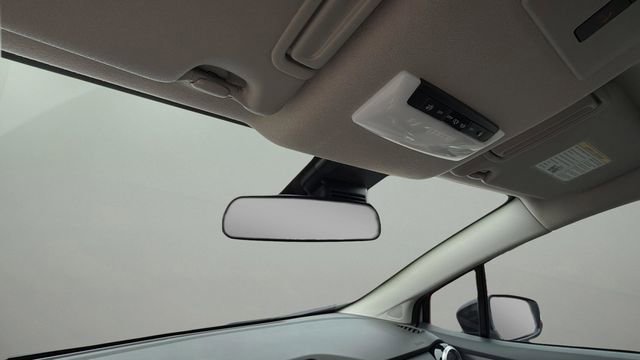 Used 2025 Nissan Versa SR w/ Trunk Package FWD image 27