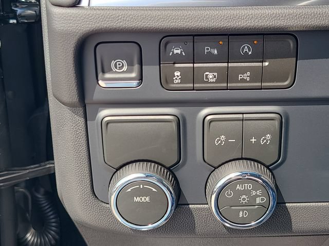 New 2026 Chevrolet Suburban LT w/ Comfort Package RWD image 26