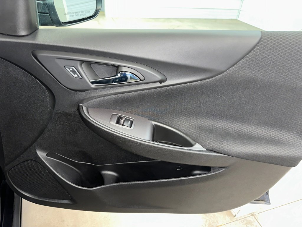 Used 2022 Chevrolet Malibu RS image 28