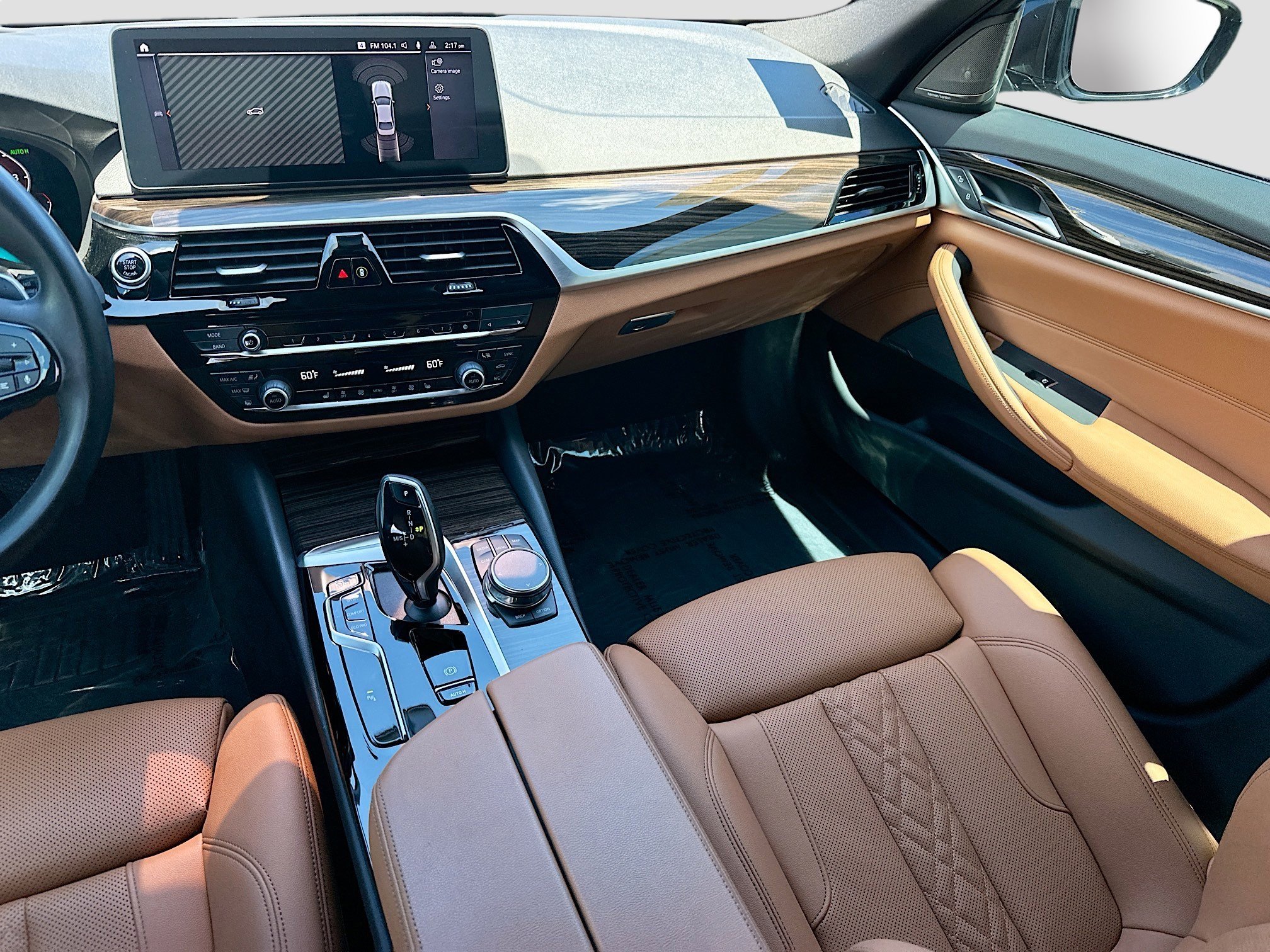 Used 2023 BMW 540i w/ Premium Package image 21