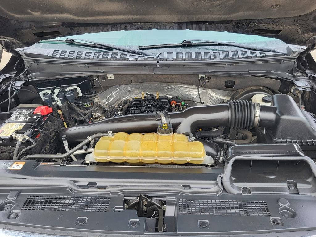 Used 2021 Ford Expedition XLT image 34