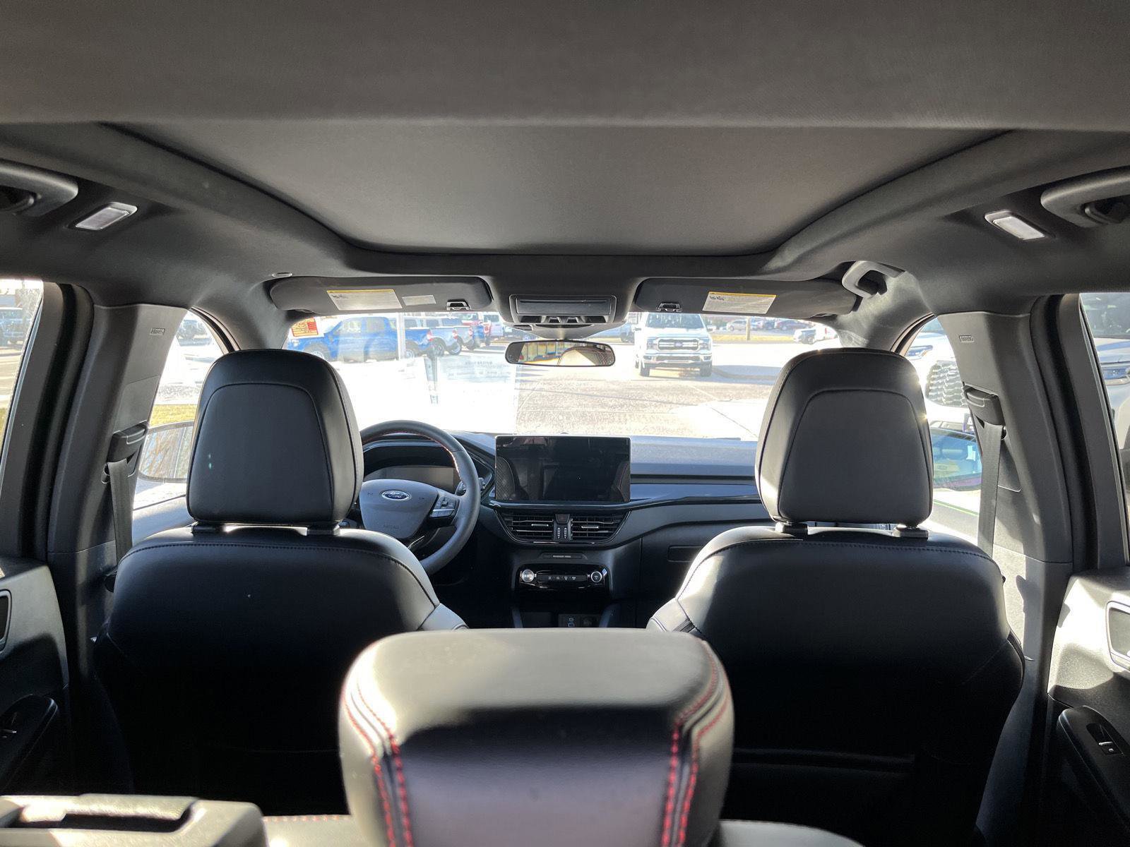 Used 2023 Ford Escape ST-Line w/ Tech Pack #1 image 11