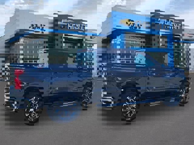 Used 2023 Chevrolet Silverado 1500 LT image 2