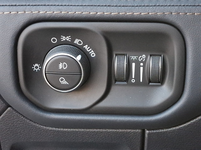 Used 2025 RAM 1500 Tungsten w/ Bed Utility Group AWD/4WD image 9