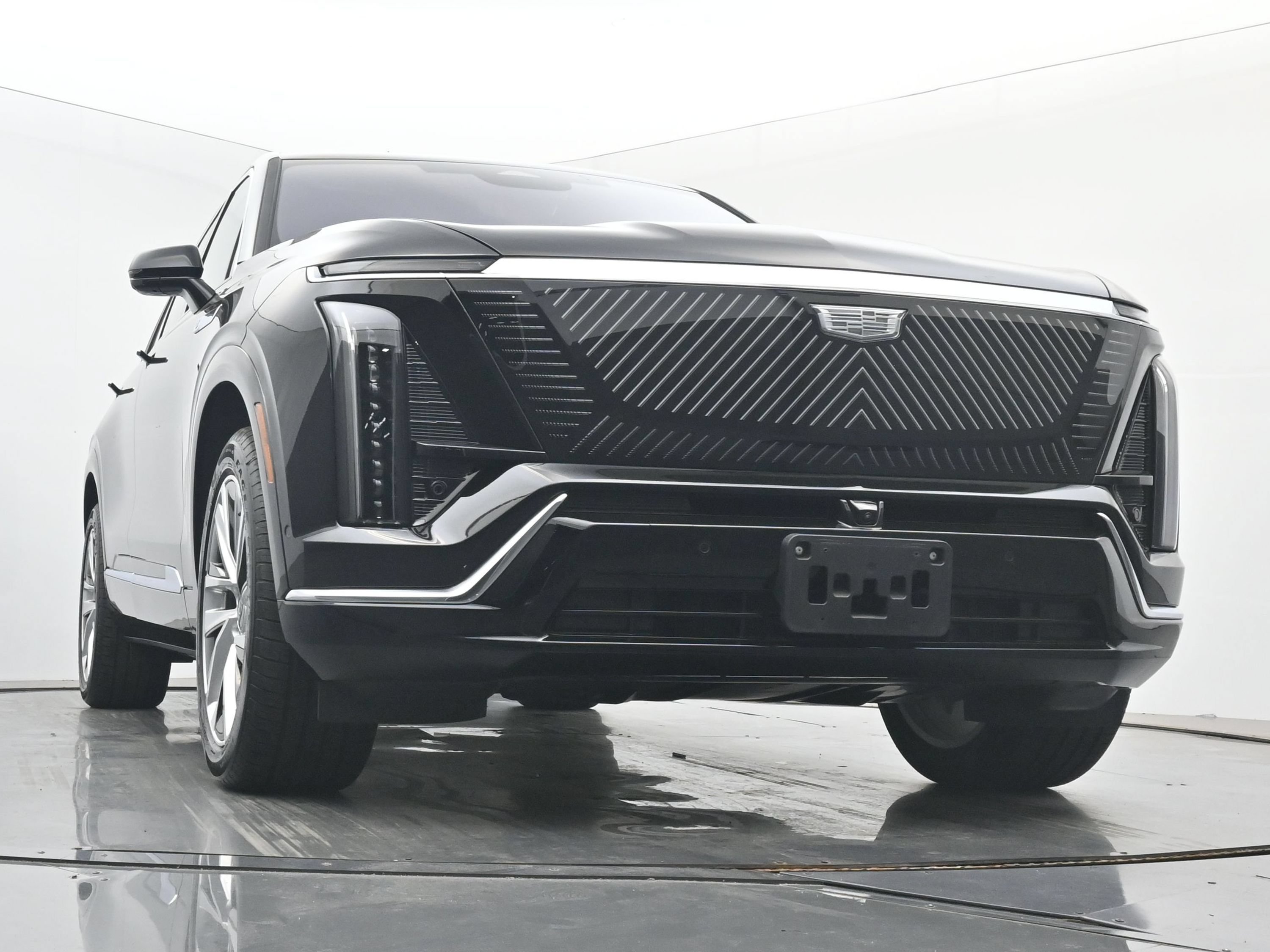 New 2026 Cadillac Vistiq Premium Luxury w/ LPO, Floor Liner Package AWD/4WD image 22