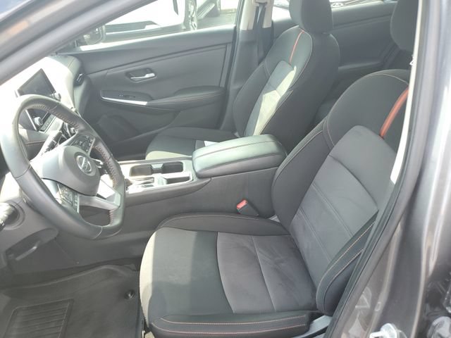 Certified 2023 Nissan Sentra SR w/ Midnight Edition Package FWD image 18