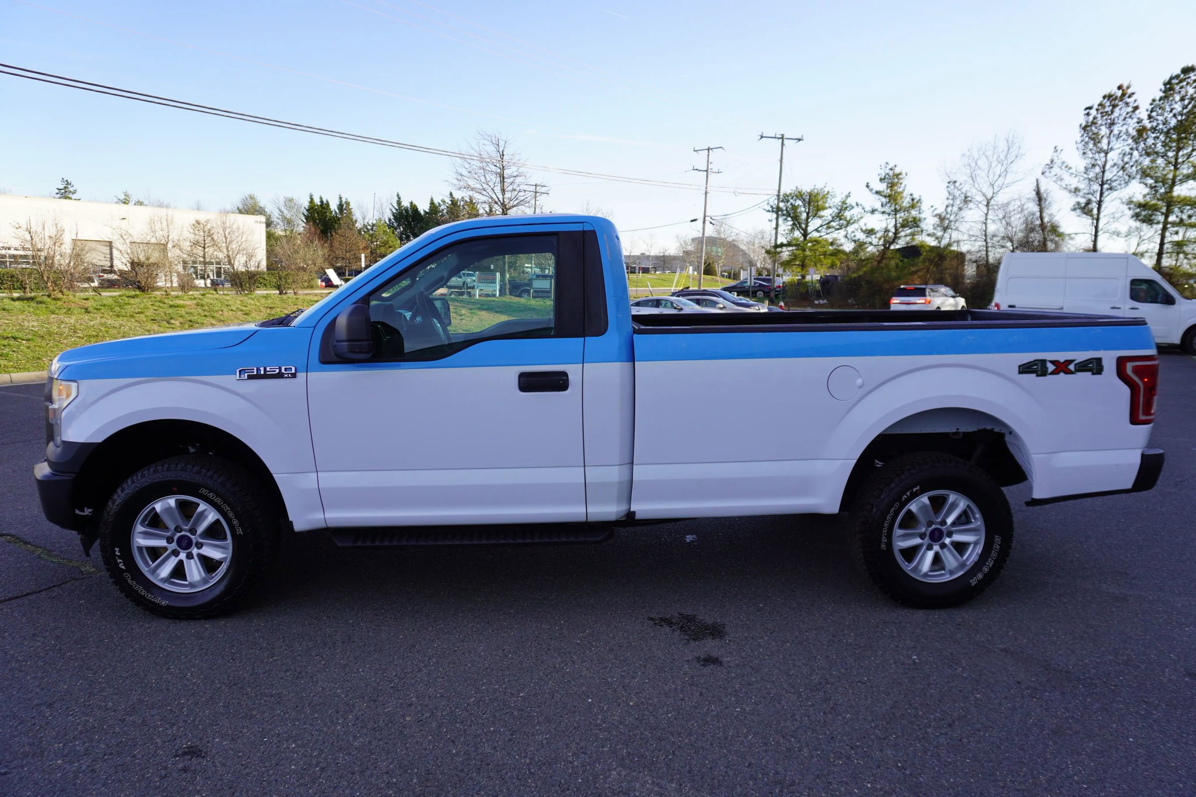 Used 2017 Ford F150 XL w/ Equipment Group 101A Mid image 4