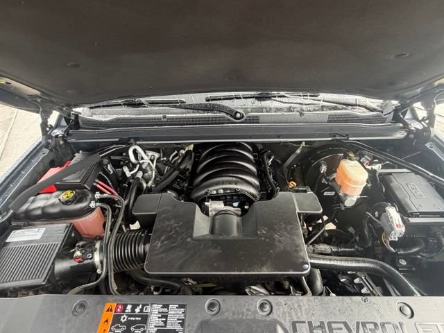 Used 2020 Chevrolet Suburban LT w/ RST Edition AWD/4WD image 34
