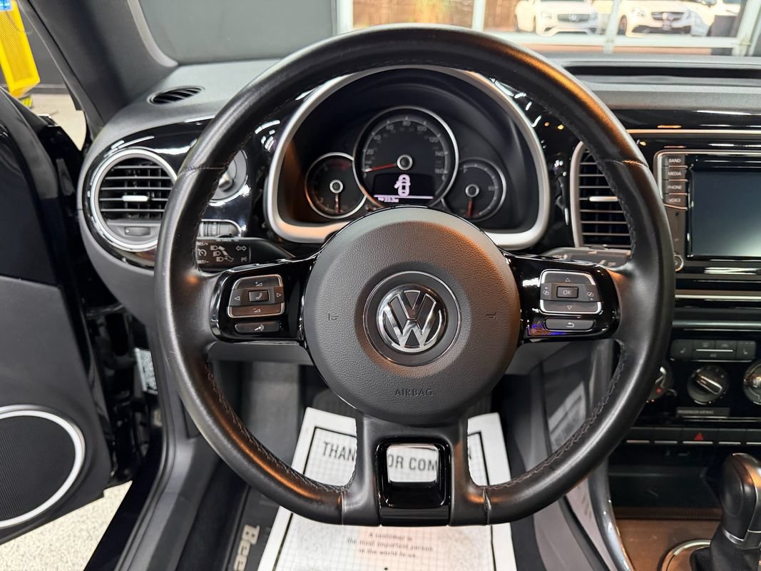 Used 2019 Volkswagen Beetle 2.0T S FWD image 25