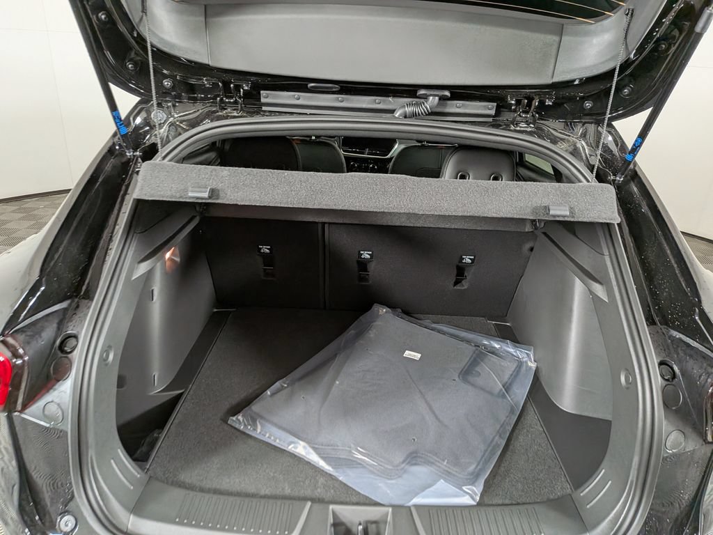 New 2026 Chevrolet Trax RS w/ Driver Confidence Package FWD image 10