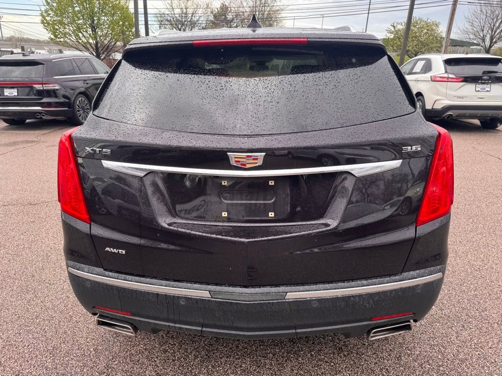 Used 2018 Cadillac XT5 Premium Luxury AWD/4WD image 4