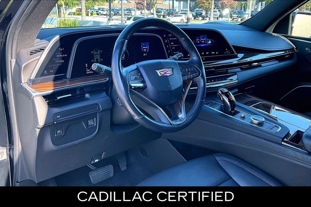 Used 2022 Cadillac Escalade Luxury RWD image 16