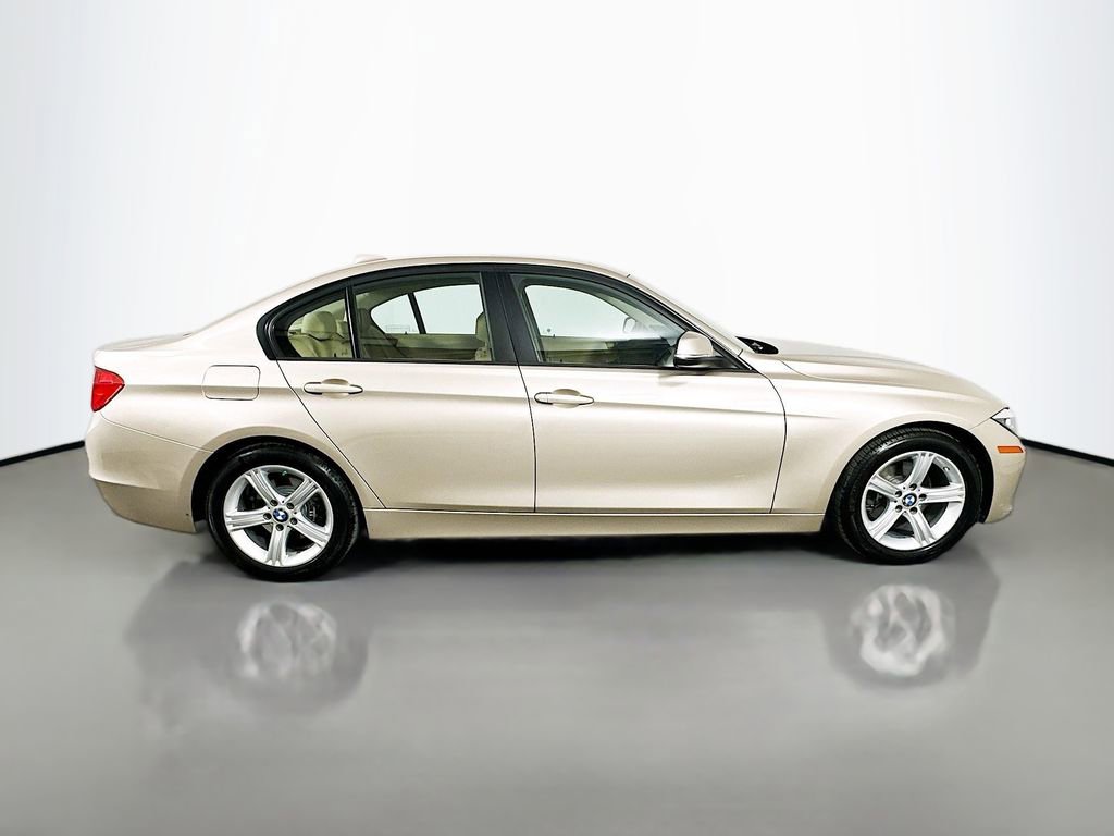 Used 2015 BMW 320i Sedan image 4