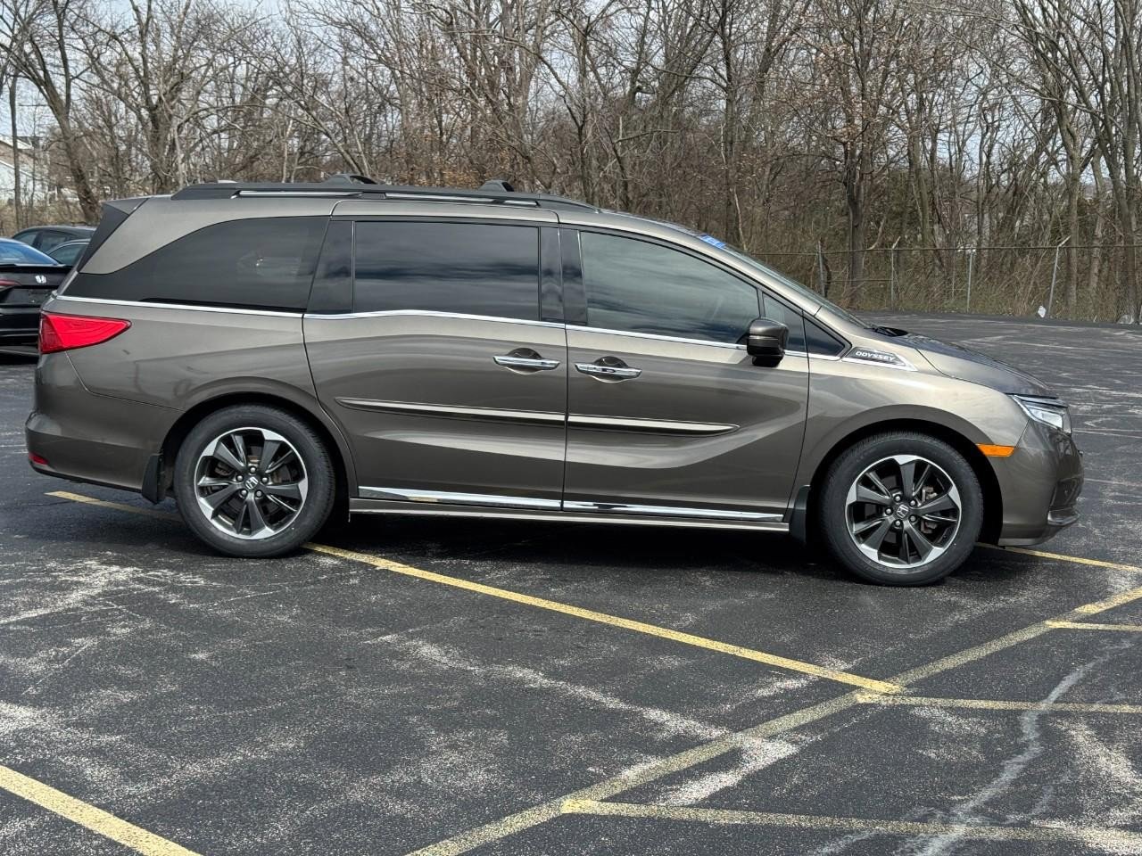 Certified 2023 Honda Odyssey Elite image 3