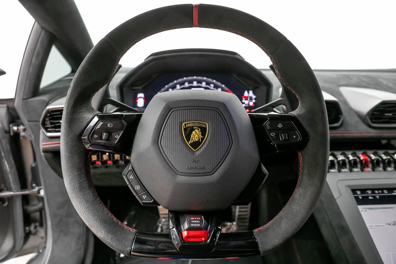 Used 2022 Lamborghini Huracan STO RWD image 12
