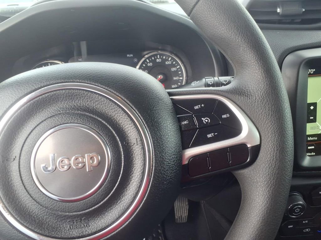 Used 2023 Jeep Renegade Latitude AWD/4WD image 20