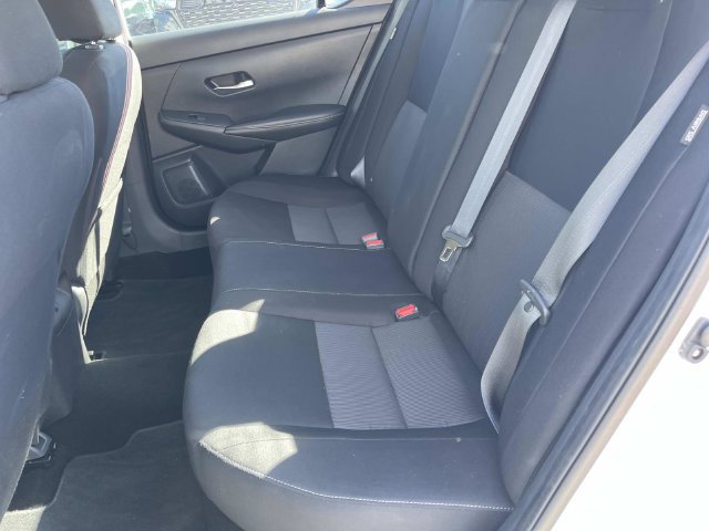 Used 2023 Nissan Sentra SV FWD image 17