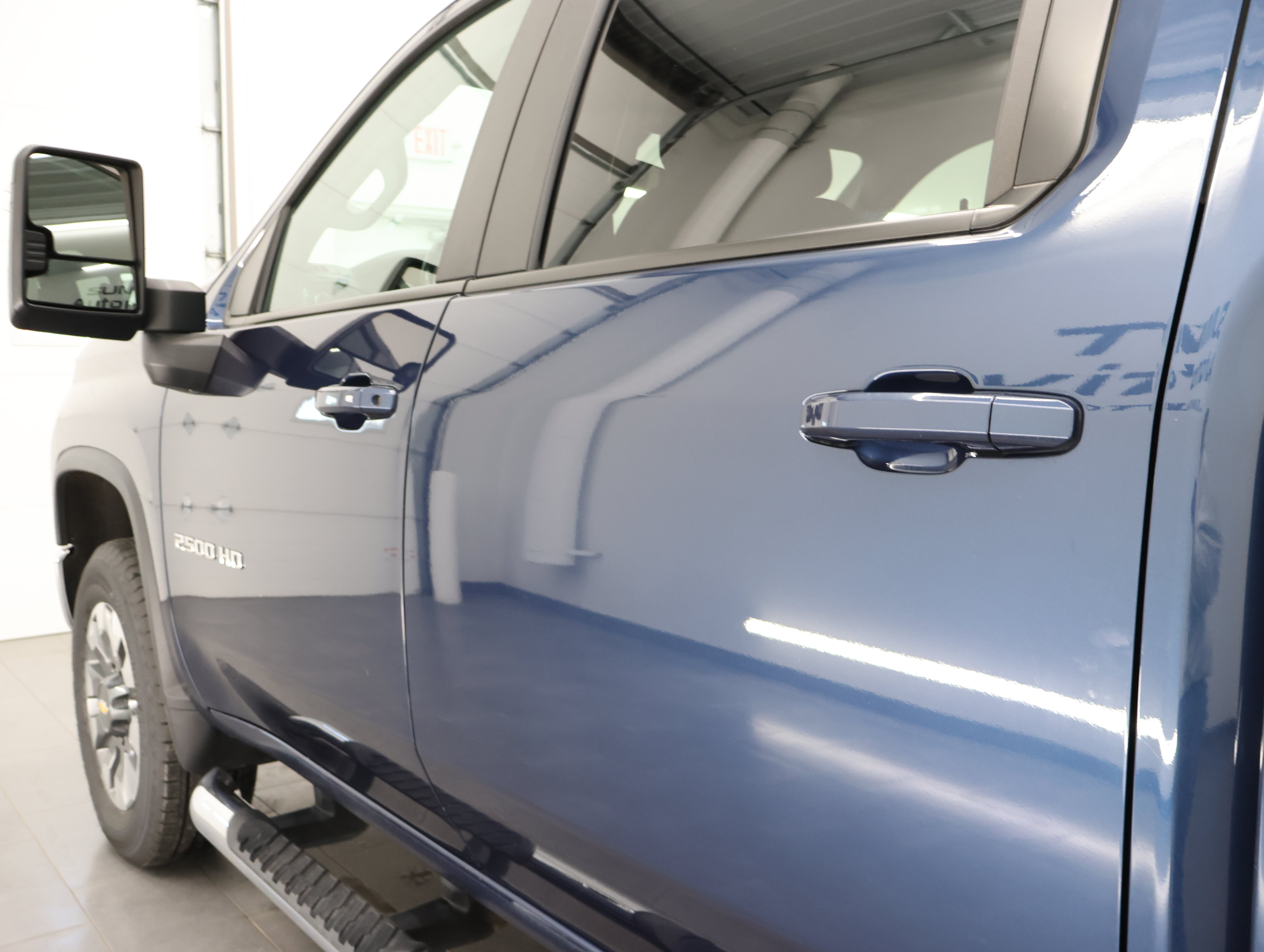 Used 2023 Chevrolet Silverado 2500 LT AWD/4WD image 34