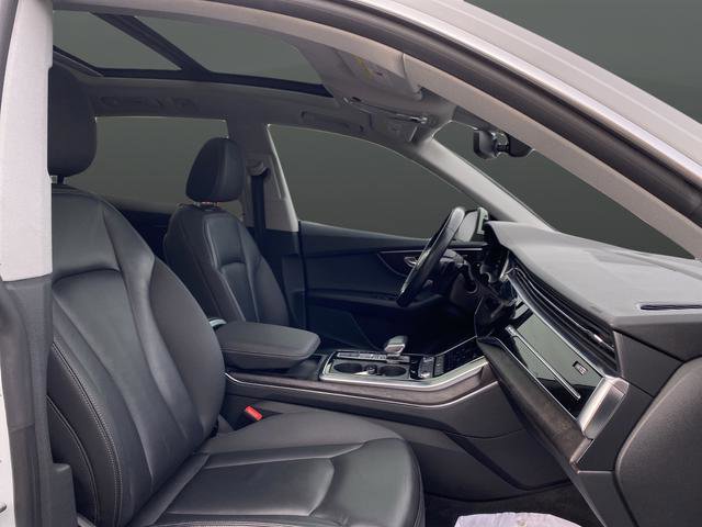 Used 2021 Audi Q8 Premium w/ Convenience Package image 32