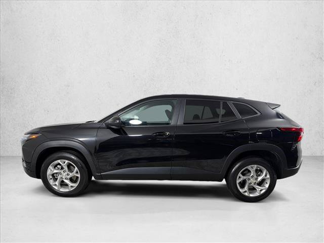 Used 2024 Chevrolet Trax LS w/ LS Convenience Package FWD image 6
