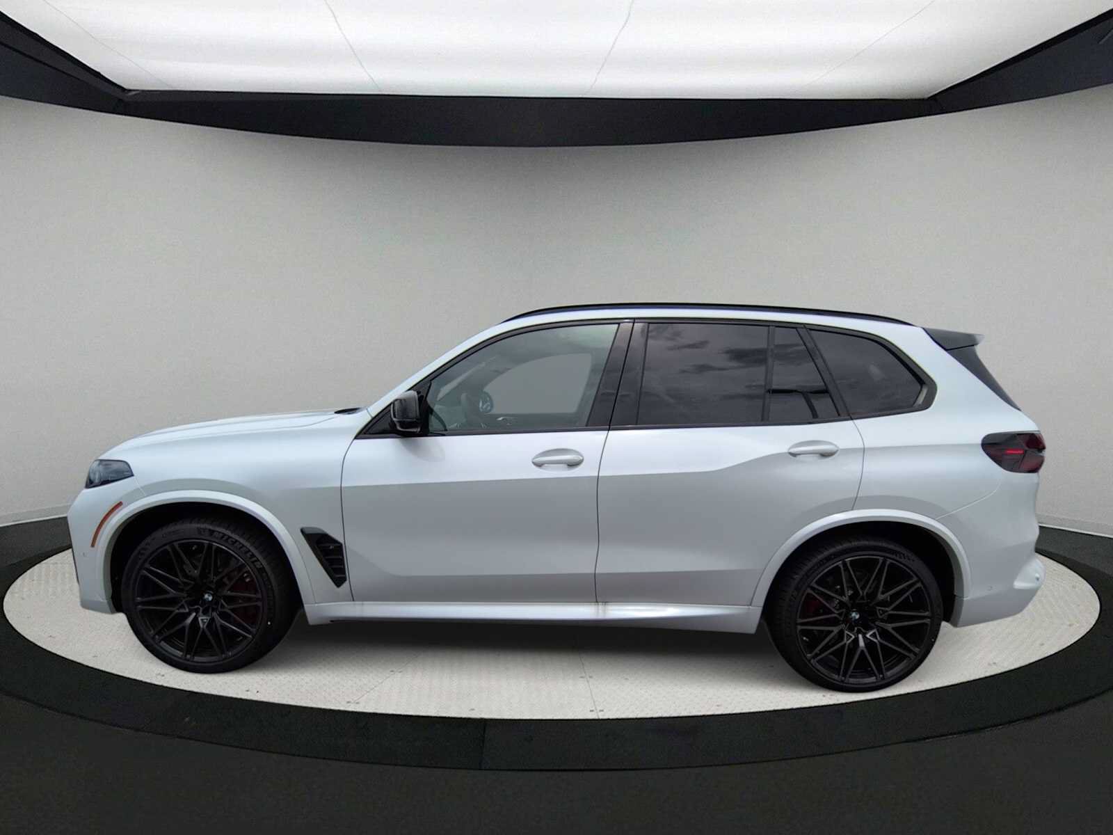New 2026 BMW X5 M Competition w/ Executive Package AWD/4WD image 5