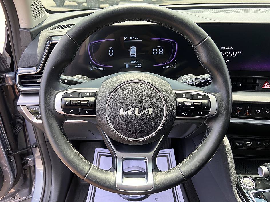 Used 2025 Kia Sportage EX w/ Premium Package FWD image 14