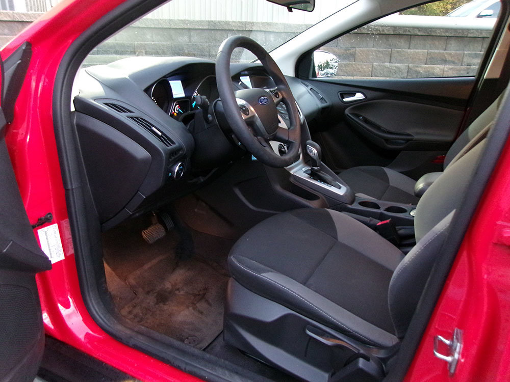 Used 2014 Ford Focus SE FWD image 13