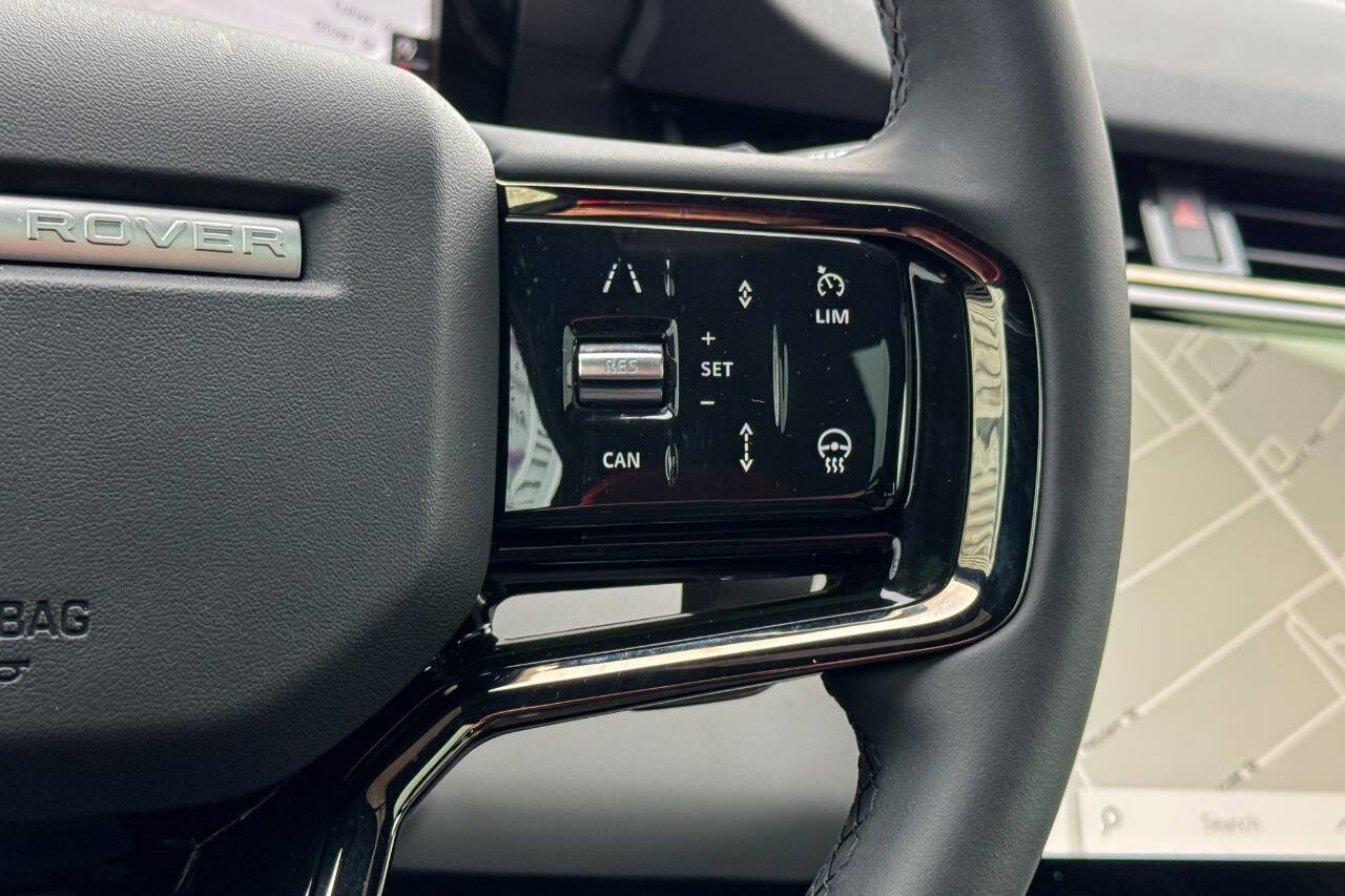Used 2026 Land Rover Range Rover Evoque Dynamic SE image 32