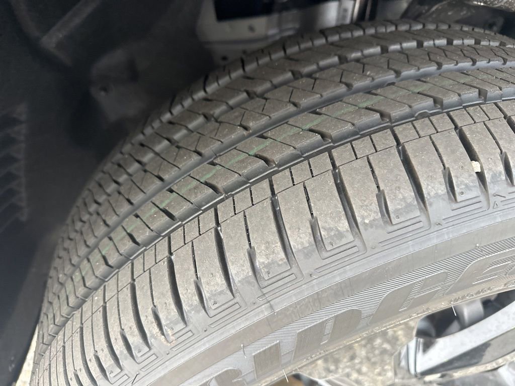 New 2025 Jeep Grand Cherokee Altitude image 34