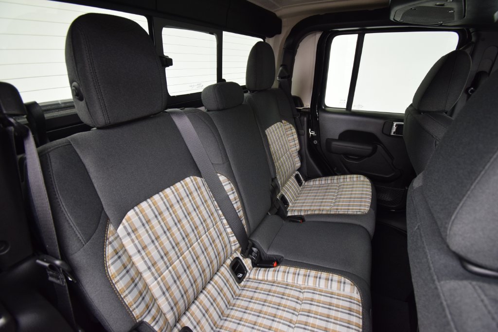 New 2026 Jeep Gladiator Sport AWD/4WD image 18