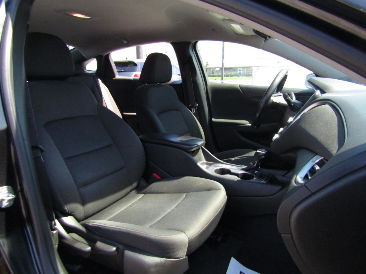 Used 2019 Chevrolet Malibu RS image 23