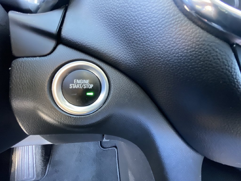 Used 2022 Chevrolet Equinox LT AWD/4WD image 17