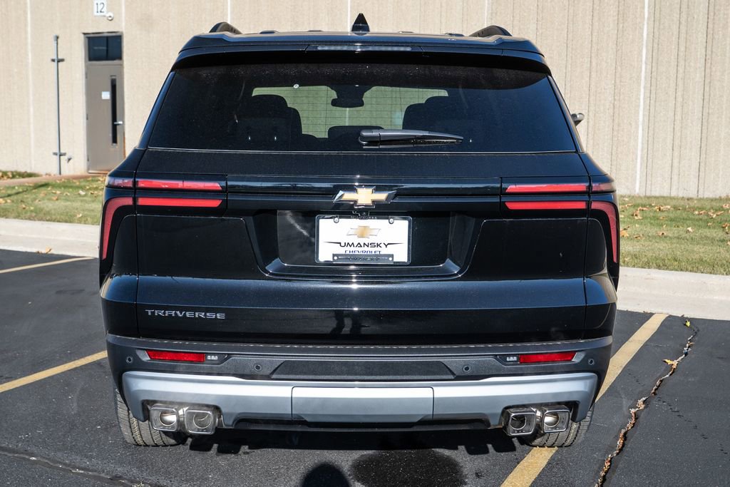 New 2026 Chevrolet Traverse LT image 5